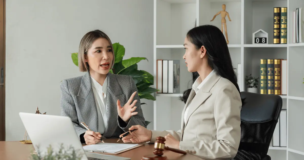 abogado de derecho corporativo